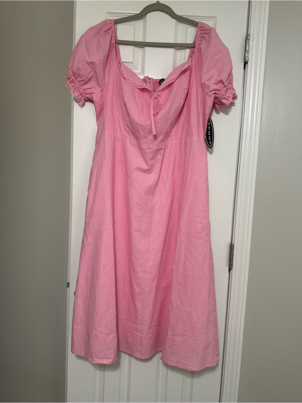 Pretty Pink Midi Dress with Puff Sleeves and Tie Front - Picture 6 of 9